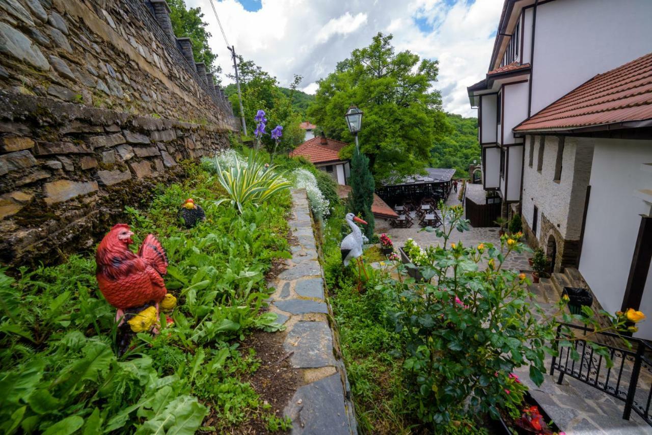 Hotel Manastir Sv. Joakim Osogovski Kriva Palanka ภายนอก รูปภาพ